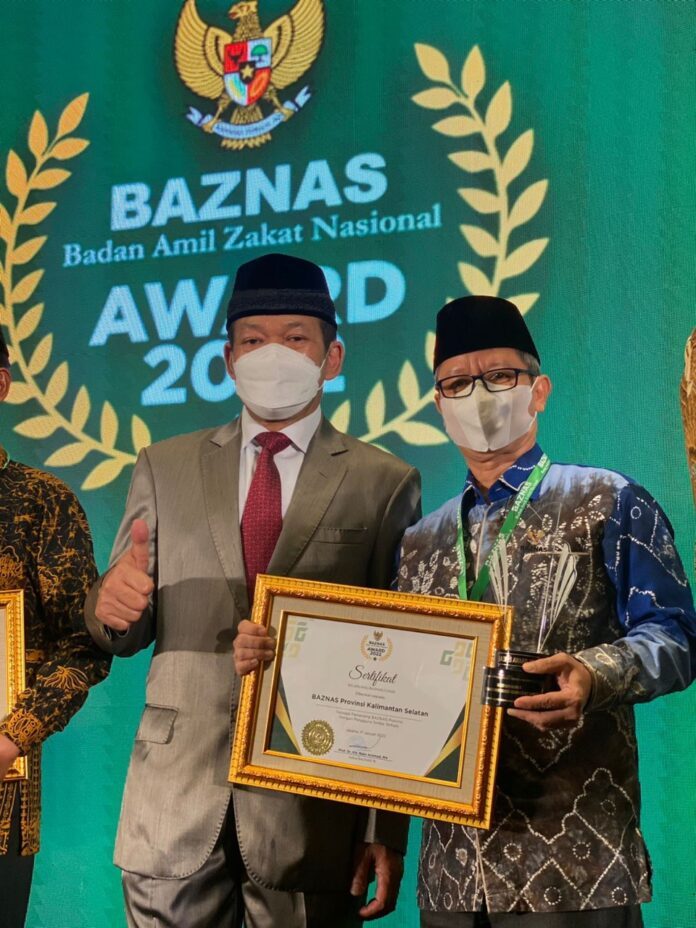 WhatsApp Image 2022-01-18 at 18.08.22(1) Baznas Raih Penghargaan SIMBA Terbaik Se Indonesia