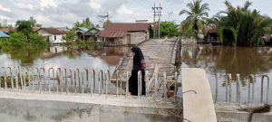 proyek pembangunan jembatan handil baru diduga tak maksimal