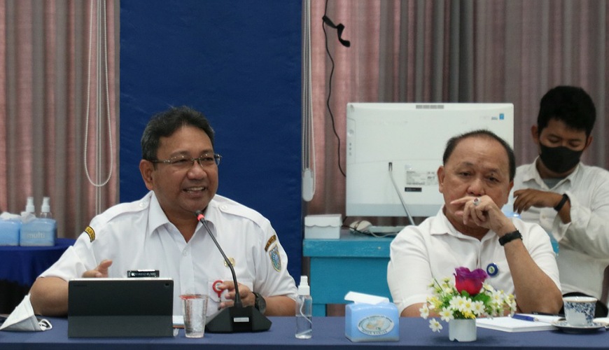 Dirut PTAM Intan Banjar Syaiful Anwar saat sosialisasi Direksi Utama PTAM Intan Banjar M Hilman mendapingi Dirut PTAM Intan Banjar Syaiful Anwar