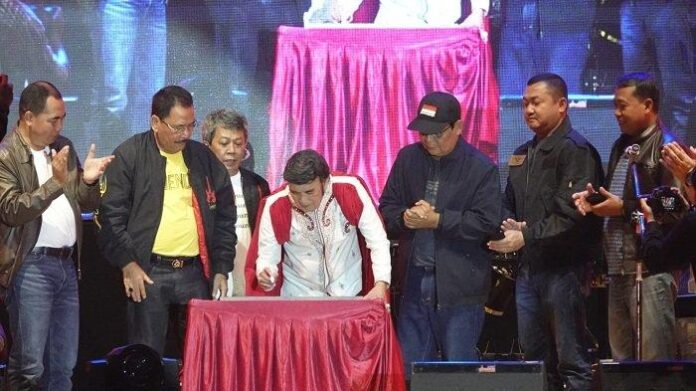 Abadikan Nama Rhoma Irama Jadi Nama Panggung di Kiram