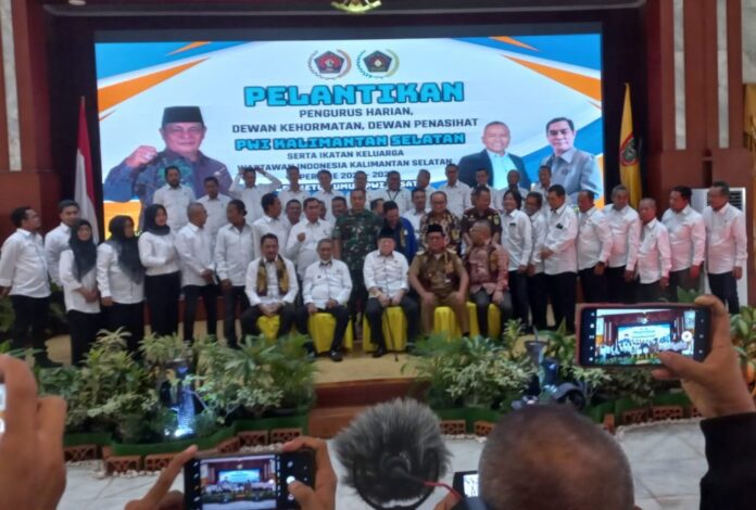 Pesan Paman Dipelantikan PWI Kalsel