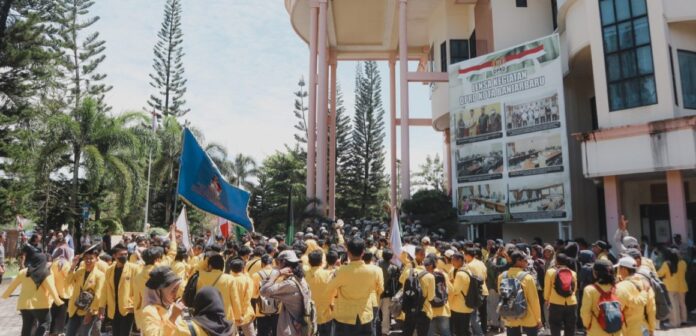 Didemo, Ketua DPRD Banjarbaru Nyatakan Tolak Kenaikan BBM