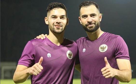 jordi-amat-dan-sandy-walsh-hampir-resmi-bela-timnas-indonesia-di-piala-aff-2022-netizen-sikat-vietnam-dan-thailand-wXpSNZvr8D Selangkah Lagi Sandy Walsh Dan Jordi Amat Perkuat Timnas Indonesia