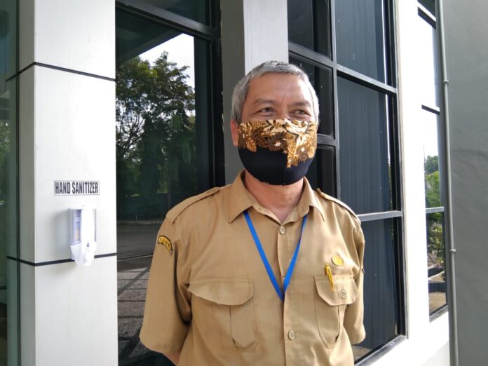 Busana Adat Akan Dijadikan Seragam Sekolah