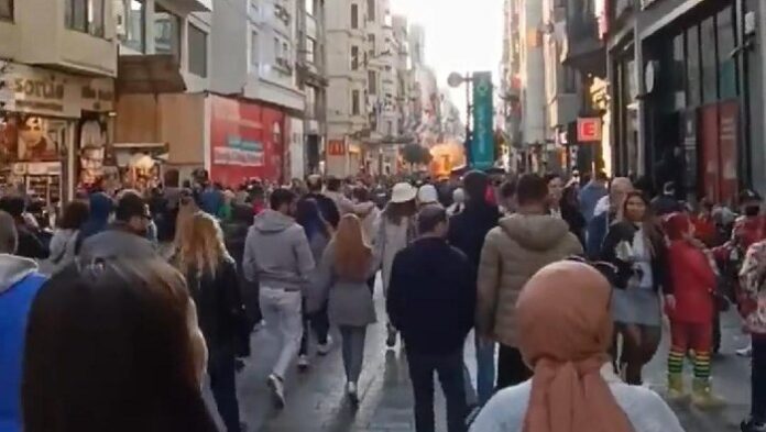 Istanbul Meledak, Belasan Orang Terluka