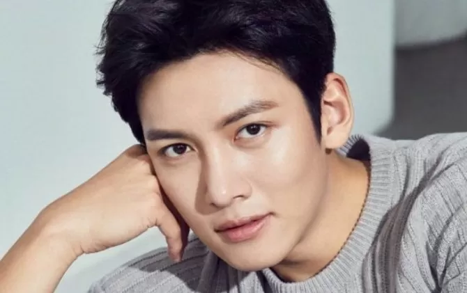 IMG_02122022_122010_728_x_457_piksel Bikin Meleleh, Ji Chang Wook Tiba di Indonesia