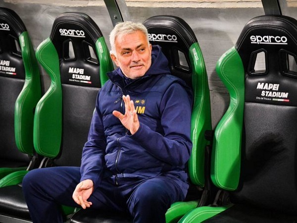 portugal-desak-as-roma-untuk-lepas-jose-mourinho Portugal Desak AS Roma Untuk Lepas Jose Mourinho