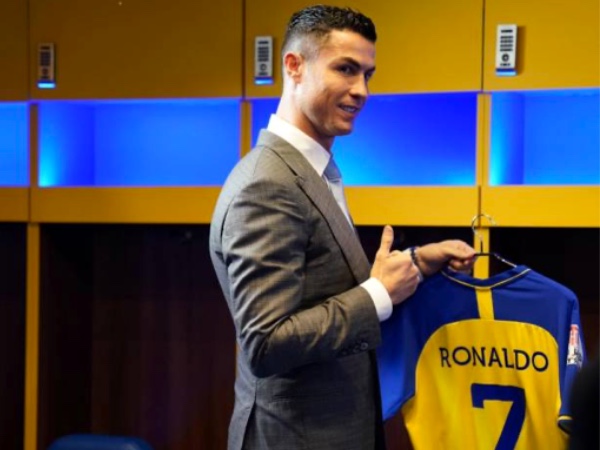 al-nassr-kini-bingung-belum-bisa-mainkan-ronaldo Al Nassr Belum Bisa Mainkan Ronaldo