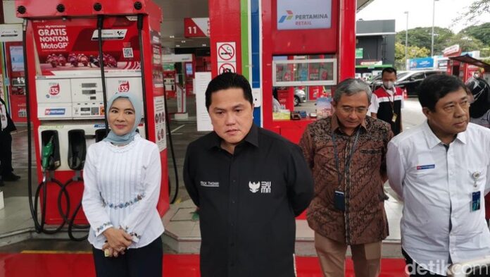 Harga Pertamax Turun Jadi Rp12.800, Pertalite Tetap