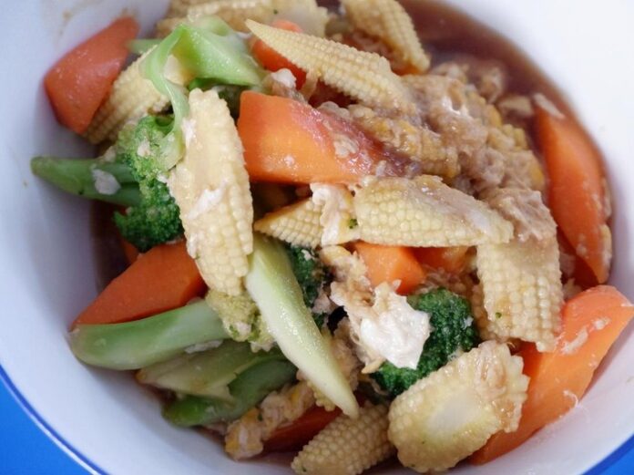 Resep Tumis Jagung Muda dan Ayam Gurih dan Lezat