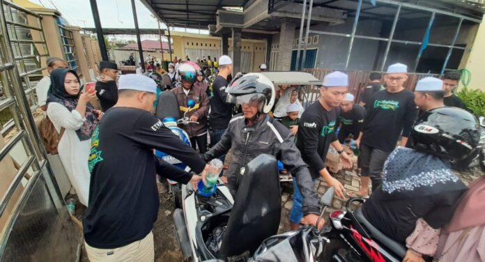 IMG-20230427-WA0019-1000x540 BBM Gratis Paman Birin Diserbu Jamaah Haul Datu Kalampayan