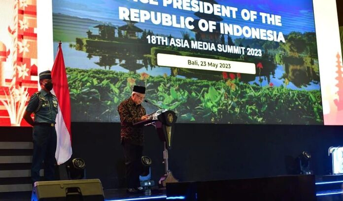 3040Hadiri_AMS_ke-18_Tahun_2023__Wapres_Sampaikan_Empat_Langkah_Strategis_bagi_Industri_Media Buka KTT AMS, Wapres Sampaikan Empat Langkah Strategis