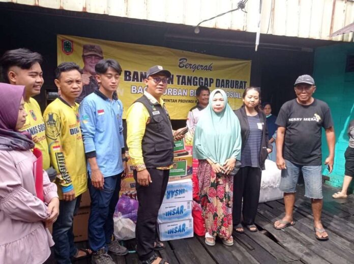 Pemprov Kalsel Salurkan Bantuan Untuk Korban Kebakaran