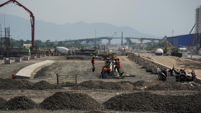progres-pengerjaan-proyek-kereta-cepat-2_169 BPK Temukan Banyak Masalah Proyek di BUMN