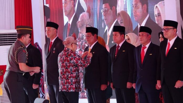 Berhasil Dalam Penurunan Stunting Gubernur Raih Penghargaan