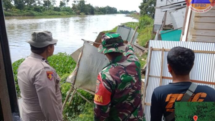 Dua Unit Rumah di Bantaran Sungai Rangas Terseret Longsor