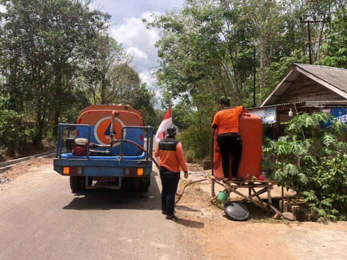 BPBD Banjar Distribusikan Air Bersih ke Kecamatan Astambul