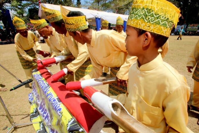 Ada Kintung di Puncak Harjad Ke-73 Kabupaten Banjar