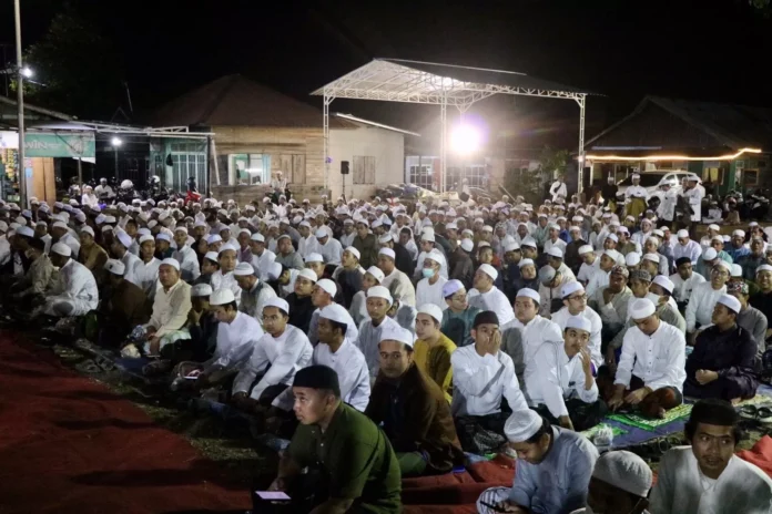 jamaah padati Haul KH Abdussyukur bin Badrun