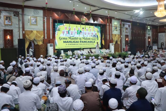 Guru Tungkal Jambi dan Muammar ZA Meriahkan Gema Maulid ke-14