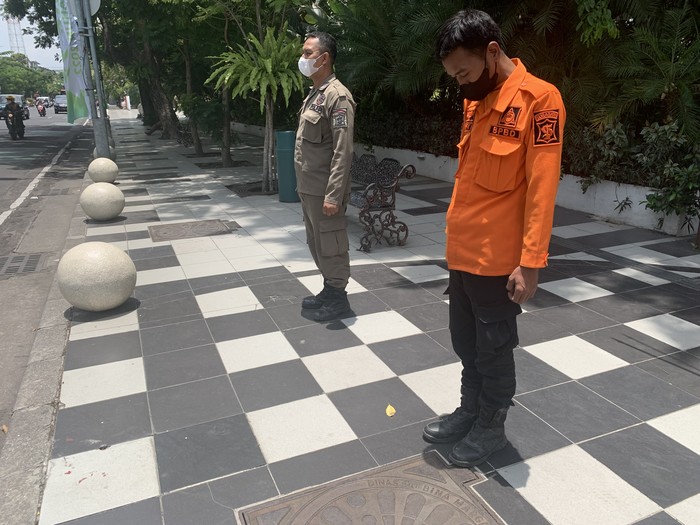 hari-tanpa-bayangan-di-surabaya-3 hari tanpa bayangan