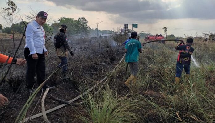 perbatasan sungai ulin - martapura terbakar