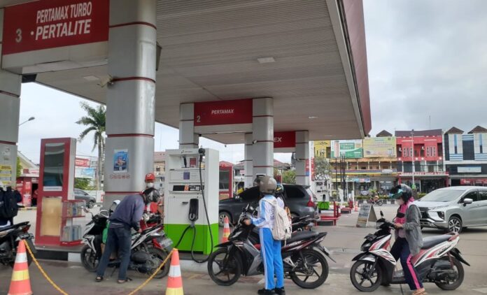 Per 1 November 2023 Harga BBM Nonsubsidi Pertamina Turun