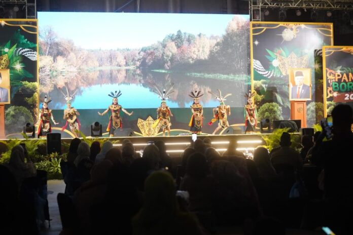 IMG-20231111-WA0009-1024x683 event tahunan pamor borneo expo
