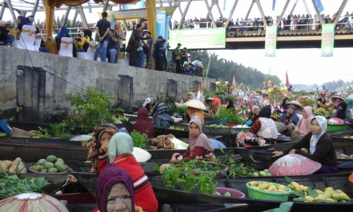 Mengusung Konsep Berbeda, Festival Pasar Terapung Digelar di Desa Lok Baintan 