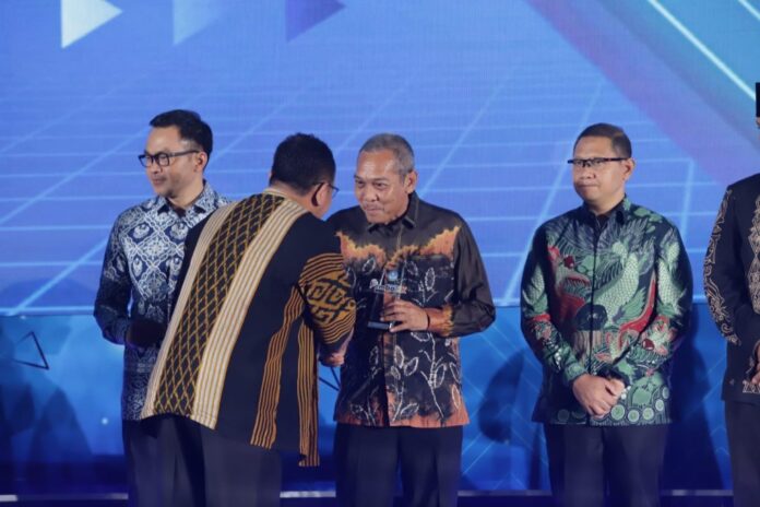 penghargaan dari Kemendikbudristek