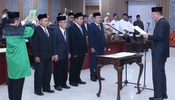 4 anggota PAW dilantik