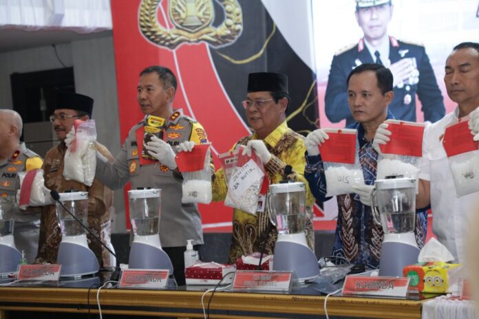 polda kalsel ungkap 40 kasus narkoba
