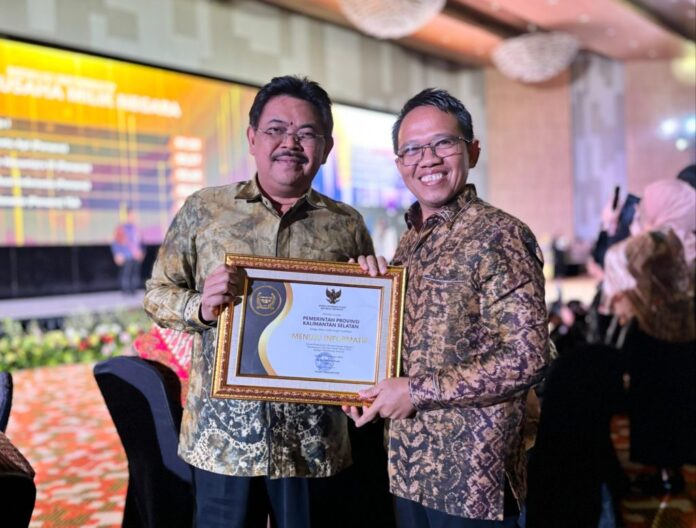 pemprov kalsel terima penghargaan kip