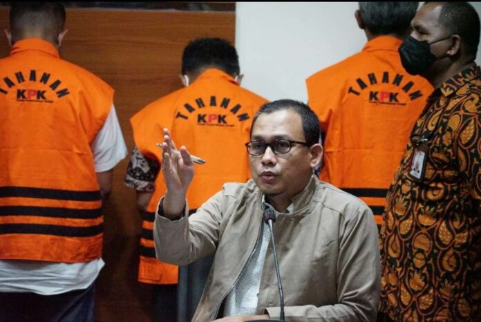Penahanan Tersangka Korupsi APD Covid-19 Masih Menunggu Perhitungan Kerugian Keuangan Negara