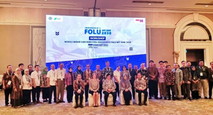 foto bersama FOLU Net Sink 2030