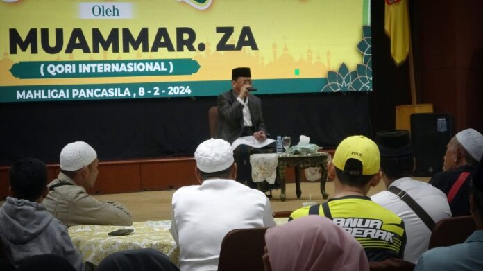 KH Muammar ZA Isi Pengajian di Mahligai Pancasila 