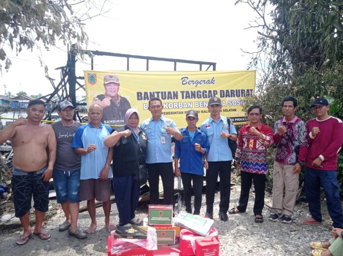 25D10655-3172-4C1B-B7D7-1C8D72F832CC Pemprov Kalsel Salurkan Bantuan Korban Kebakaran di Dua Tempat