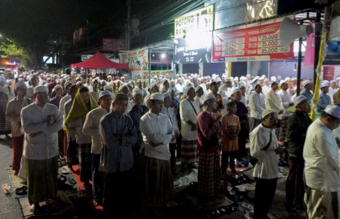 Haul ke 43 Habib Zein Dihadiri Ribuan Jamaah