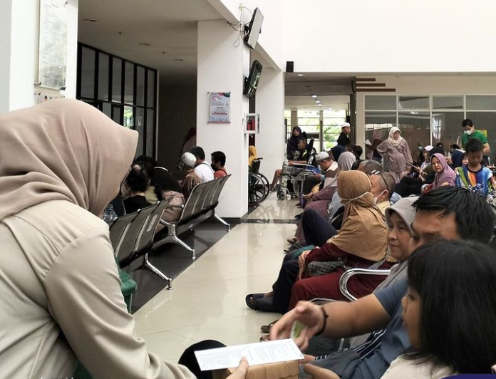 RSD Idaman Bagikan Snack BB Booster Untuk Peringatan HGN