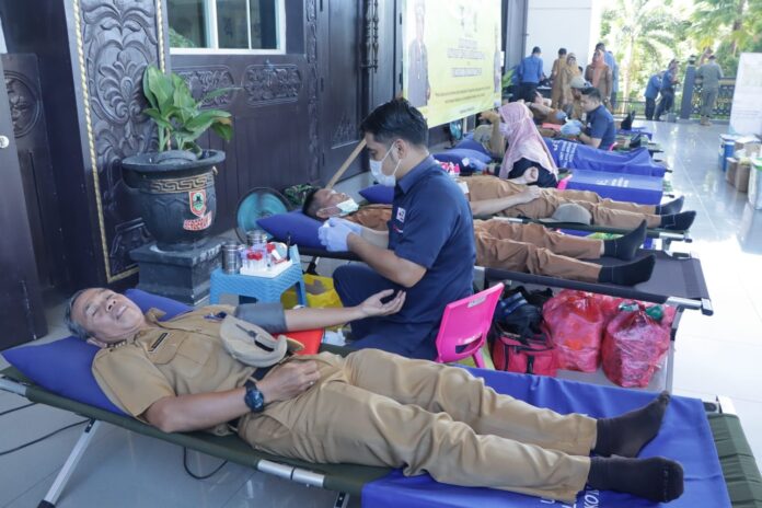 img-20240304-wa0056894632717701571262 ASN Antusias Ikuti Aksi Donor Darah HUT Satpol PP