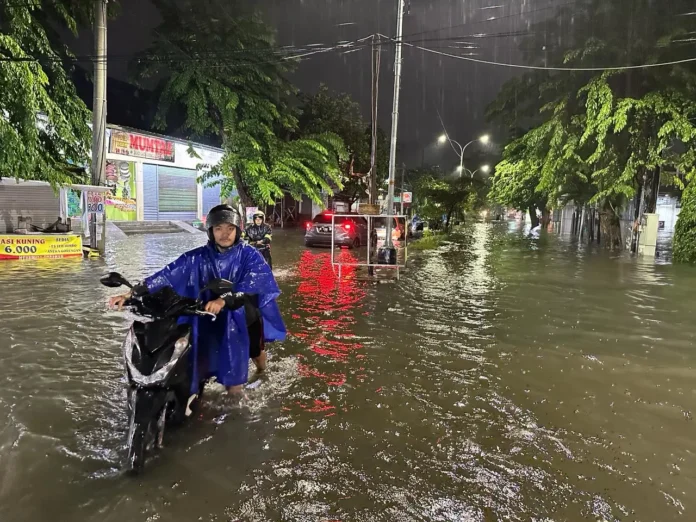 kota semarang dikepung banjir Kota Semarang terdampak banjir besar