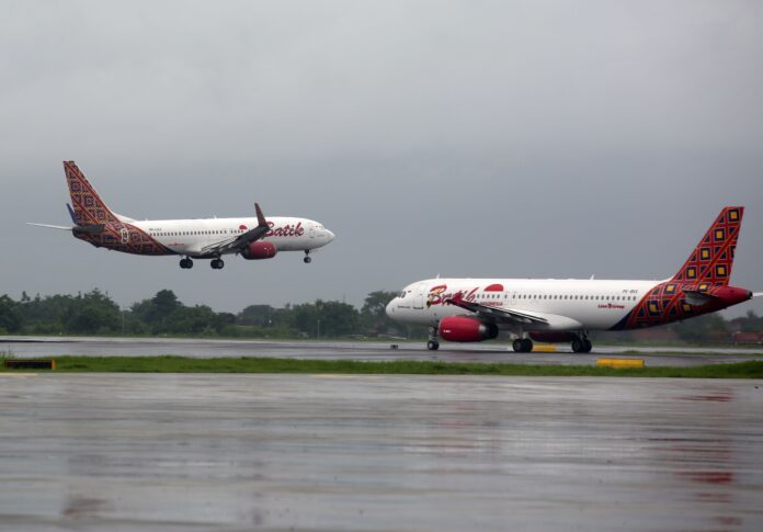 maskapai penerbangan batik air pilot-copilot batik air ketiduran
