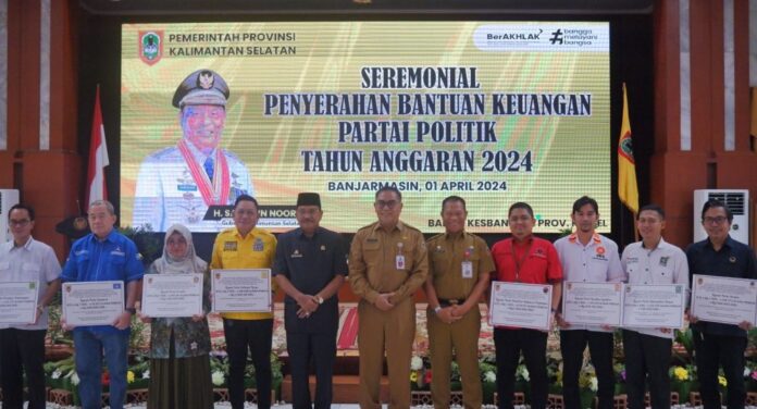 Bantuan Keuangan Parpol Telah Diserahkan Gubernur 
