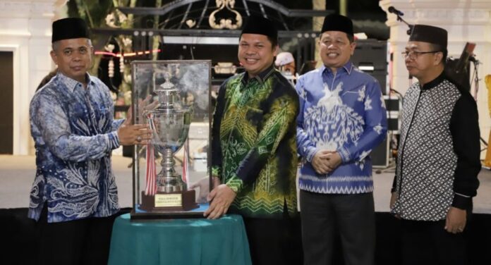 Gubernur Ajak Masyarakat Membumikan Al-Qur'an Pada Malam Ta'aruf MTQN Tingkat Provinsi Kalsel