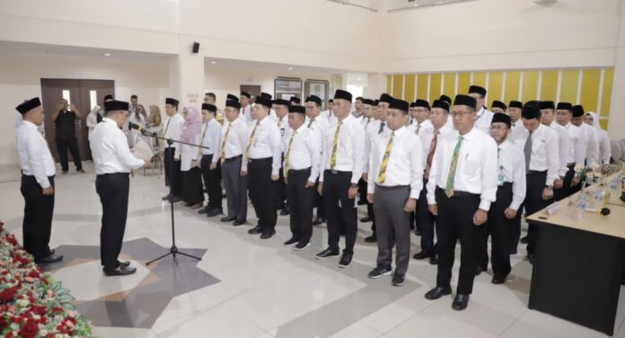 PPIH Embarkasi Dikukuhkan, Gubernur Harapkan Dapat Memberikan Pelayanan Terbaik 