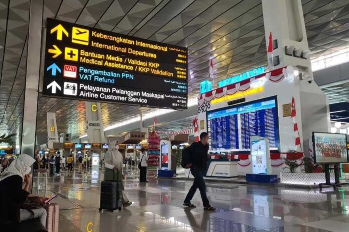 bandara_soekarno_hatta_terminal_3_1695020586 Jumlah Bandara Internasional Resmi Dipangkas dari 34 Jadi 17. Ini Daftarnya