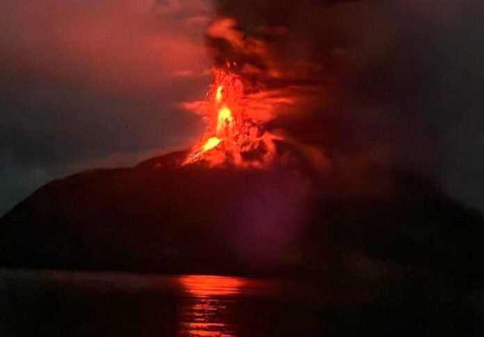 gunung api ruang sitaro sulut Gunung api ruang erupsi