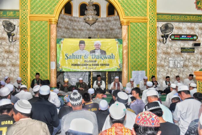 Warga Sungai Asam Antusias Ikuti Sahur Bersama Gubernur 