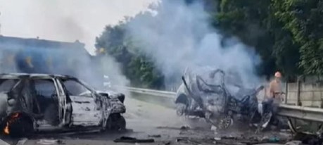 kecelakaan tol cikampek Kecelakaan Tol Cikampek KM 58, 9 Orang Tewas