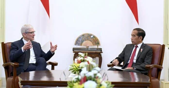 CEO Apple, Mr. Tim Cook